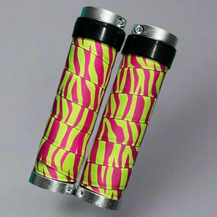 passe nylon grips dirt camo neon