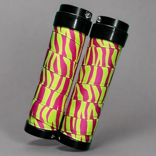 passe nylon grips dirt camo neon