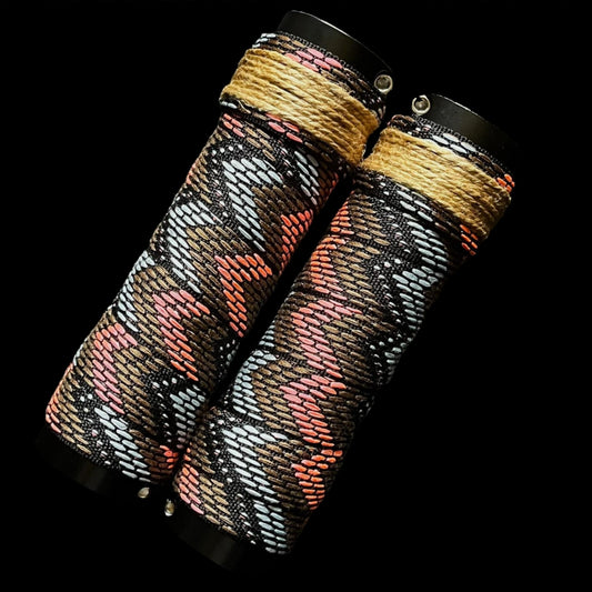 lock on grips woven arrow black